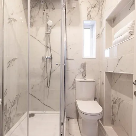Apartament Brand New Beachfront Delux Apt With Amazing View By 360 Estates