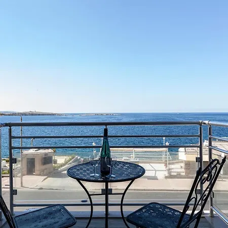 Brand New Beachfront Delux Apt With Amazing View By 360 Estates Apartment *