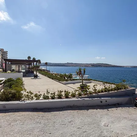 Brand New Beachfront Delux Apt With Amazing View By 360 Estates