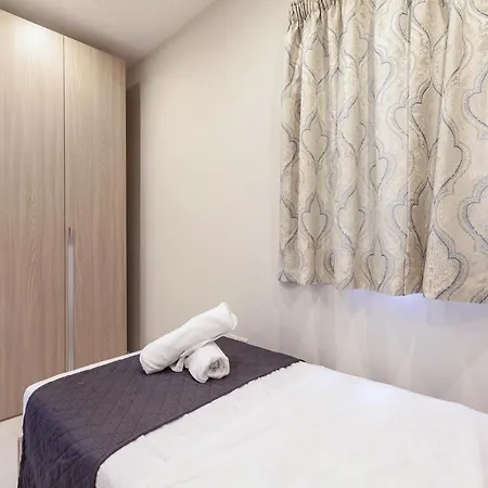 Apartment Brand New Beachfront Delux Apt With Amazing View By 360 Estates
